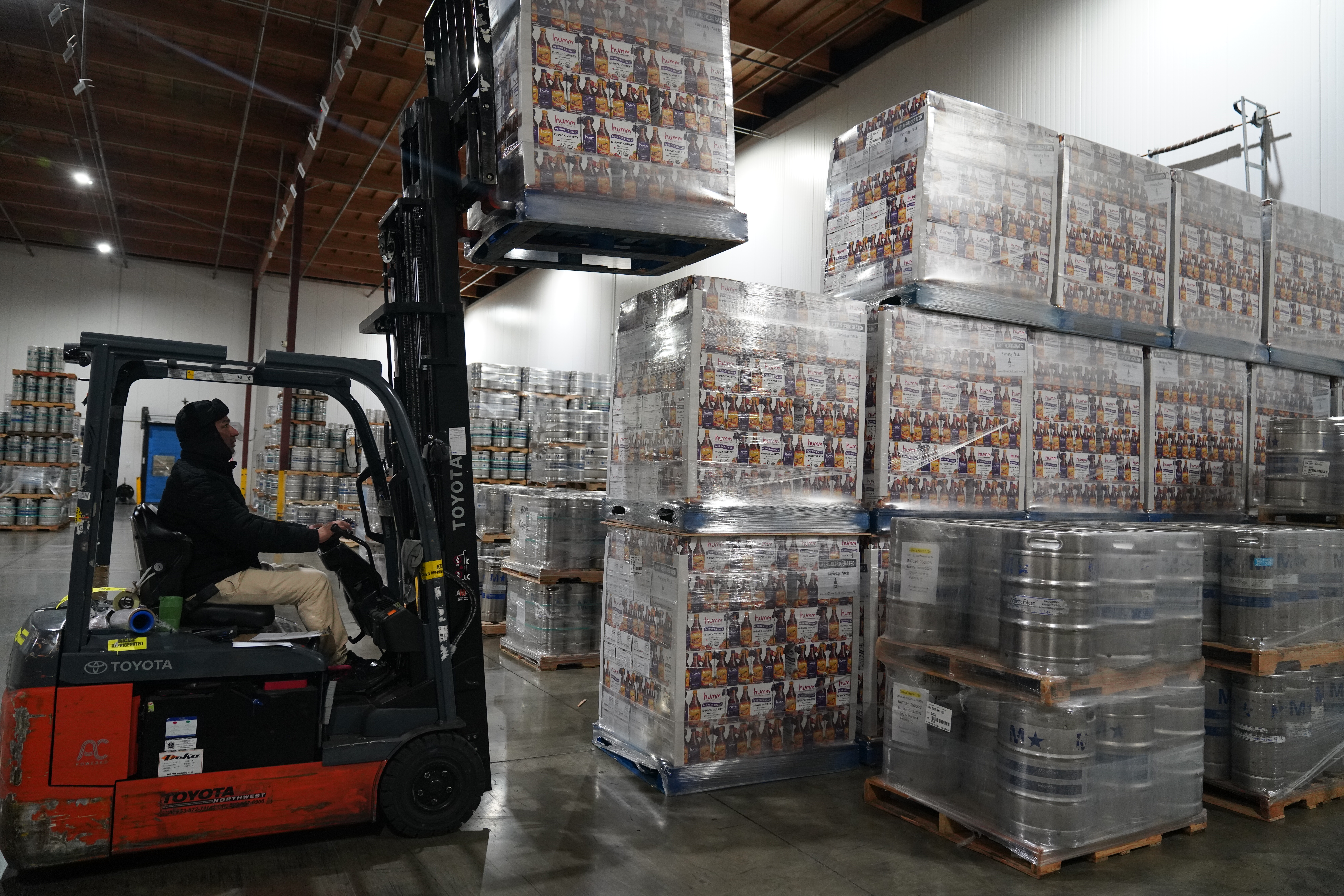 Organized warehouse inventory and pallet storage in Oregon